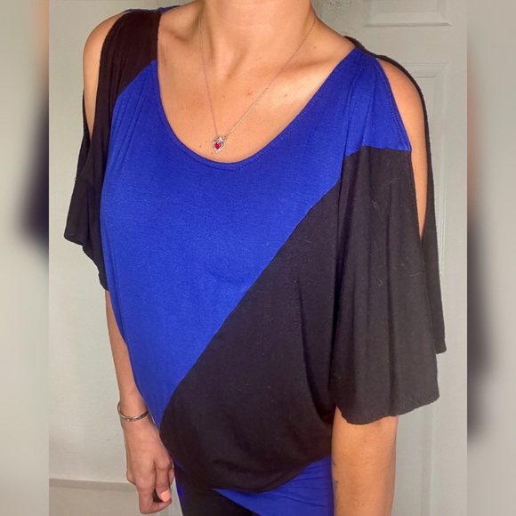 Open Shoulder Top - Picture 3 of 6